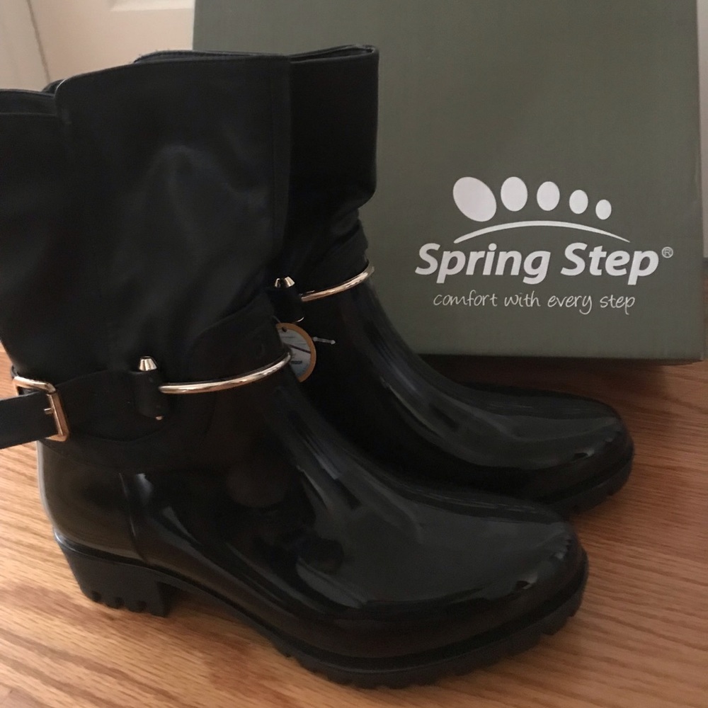 Brand new in box waterproof winter/rain boots